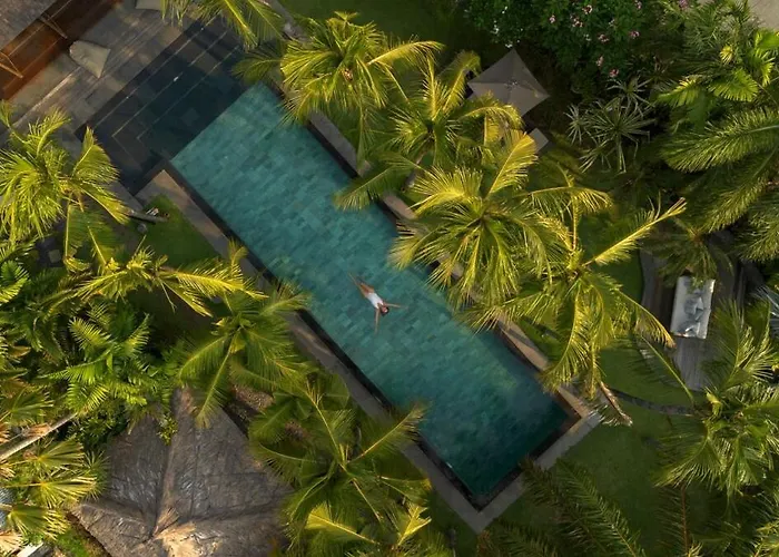 Luxury 5br, 20m Pool, Near Seminyak (Bali)