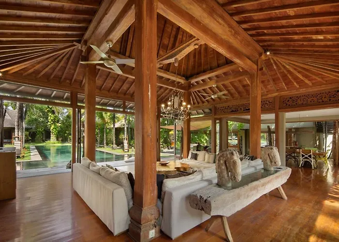Villa Luxury 5br, 20m Pool, Near Seminyak (Bali)