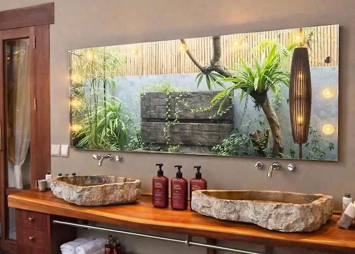 Luxury 5br, 20m Pool, Near *